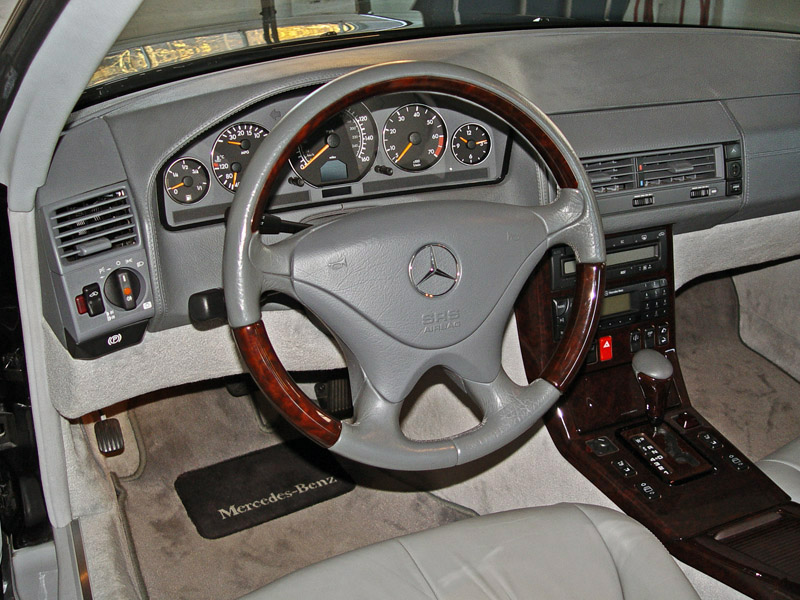 1999 Mercedes-Benz SL600 JB127 (24)