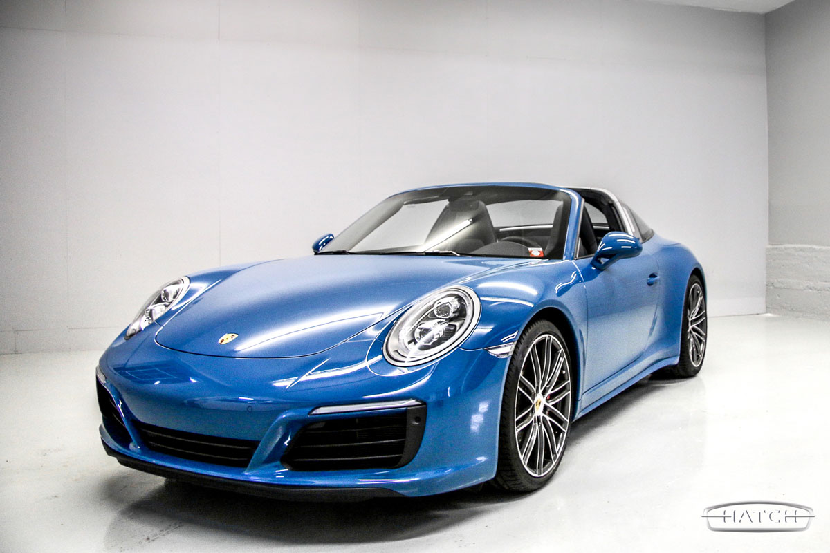 2019-Porsche-911-Targa-4S-Blue31